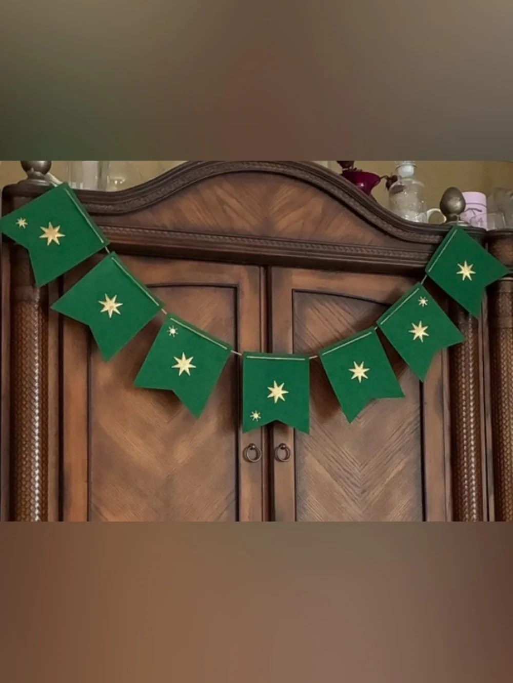 Minimalist Golden Star Garland